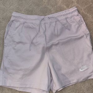 NIKE SHORTS